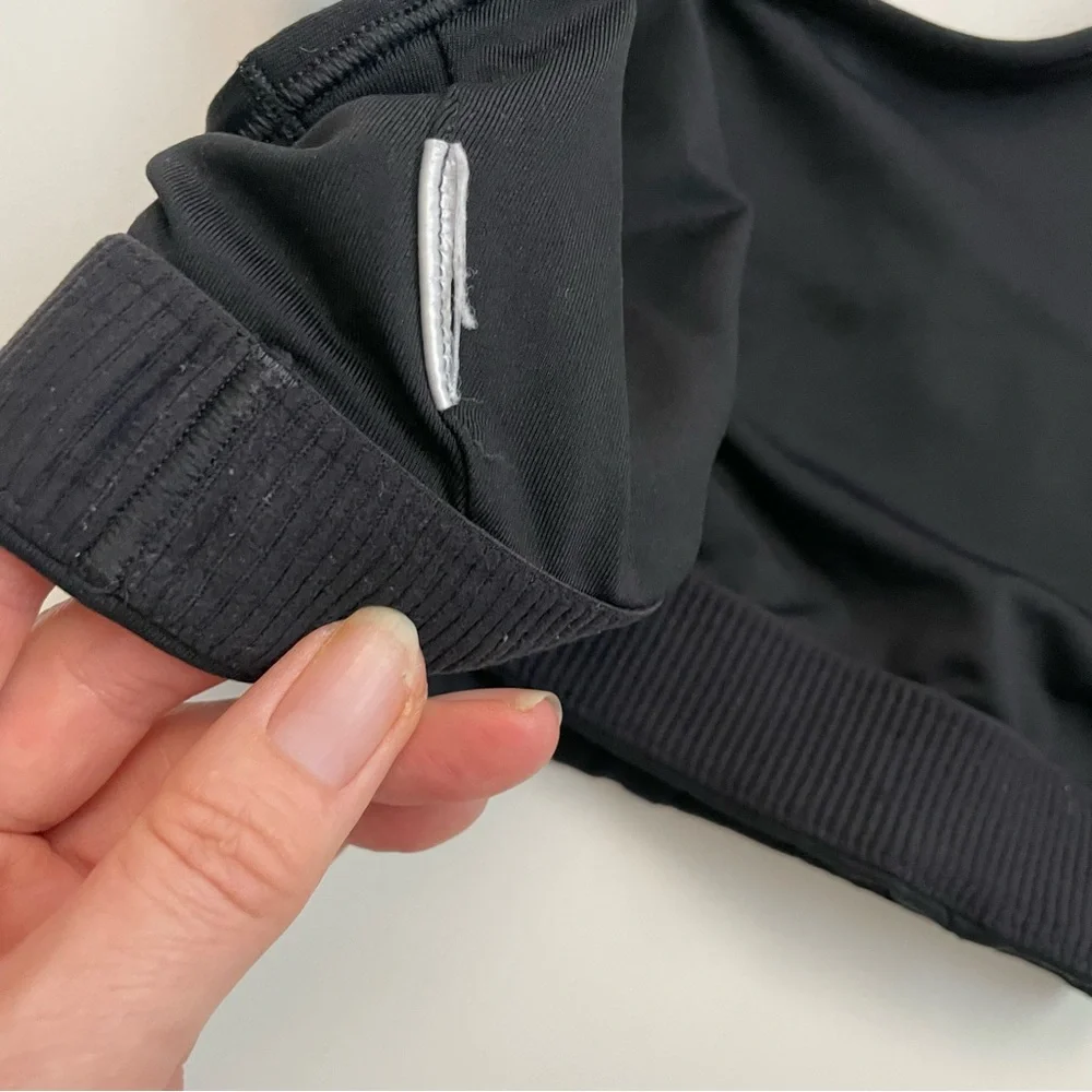 Gymshark Sports Bra Racerback Athletic Exercise Unlined No Padding Black